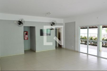 Casa de condomínio à venda com 107m², 3 quartos e 2 vagas Casa de condomínio à venda com 107m², 3 quartos e 2 vagasÁrea comum - Salão de festas