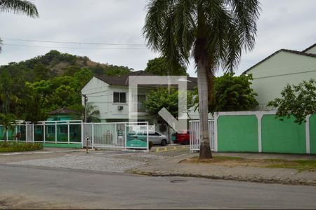 Casa de condomínio à venda com 107m², 3 quartos e 2 vagas Casa de condomínio à venda com 107m², 3 quartos e 2 vagasFachada do Condomínio