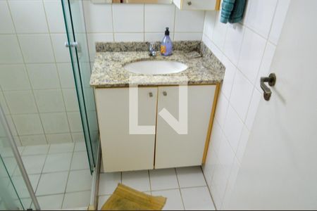 Banheiro da Suíte de casa de condomínio à venda com 3 quartos, 107m² em Taquara, Rio de Janeiro