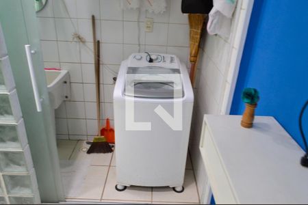 Casa de condomínio à venda com 107m², 3 quartos e 2 vagas Casa de condomínio à venda com 107m², 3 quartos e 2 vagasÁrea de Serviço