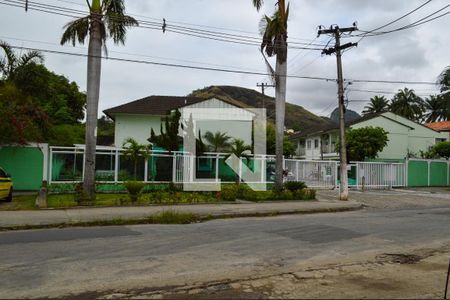 Casa de condomínio à venda com 107m², 3 quartos e 2 vagas Casa de condomínio à venda com 107m², 3 quartos e 2 vagasFachada do Condomínio