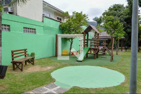Casa de condomínio à venda com 107m², 3 quartos e 2 vagas Casa de condomínio à venda com 107m², 3 quartos e 2 vagasÁrea comum - Playground