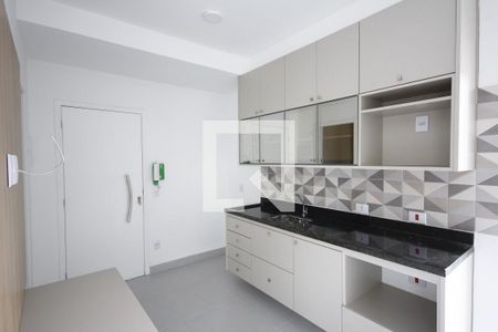 Sala/ Cozinha de apartamento para alugar com 2 quartos, 40m² em Vila Monumento , São Paulo
