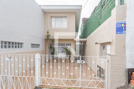 Casa à venda com 180m², 4 quartos e 2 vagasFachada