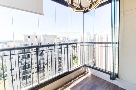 Apartamento para alugar com 3 quartos, 87m² em Jardim Tupanci, Barueri