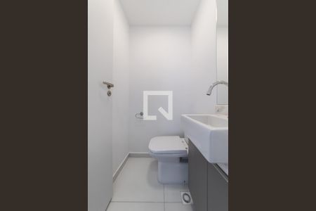 Lavabo de apartamento para alugar com 3 quartos, 72m² em Vila Nair, São Paulo
