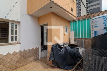 Casa à venda com 180m², 3 quartos e 4 vagasQuintal do Fundos