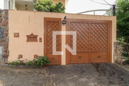 Casa à venda com 180m², 3 quartos e 4 vagasFachada