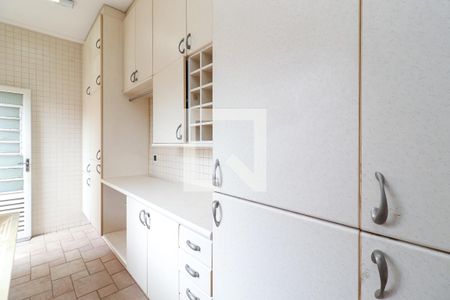 Casa à venda com 180m², 3 quartos e 4 vagasÁrea de Serviço