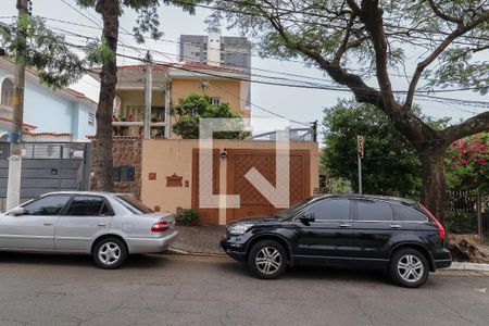 Casa à venda com 180m², 3 quartos e 4 vagasFachada