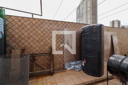 Casa à venda com 180m², 3 quartos e 4 vagasQuintal do Fundos