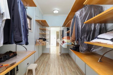 Casa à venda com 180m², 3 quartos e 4 vagasCloset da Suíte 1