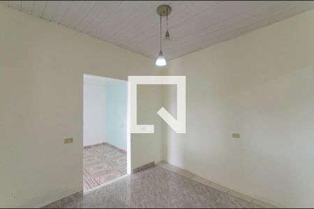 Casa para alugar com 35m², 1 quarto e sem vaga