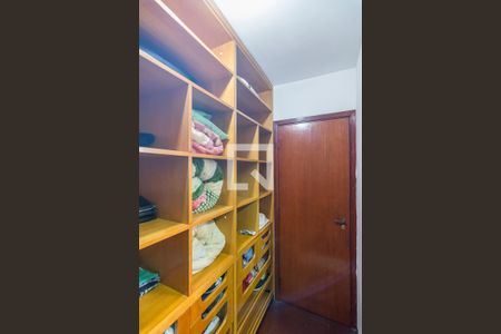 Apartamento à venda com 134m², 4 quartos e 2 vagasCloset da Suite