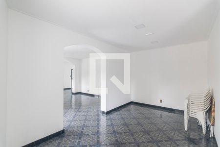 Apartamento à venda com 134m², 4 quartos e 2 vagasSalão de Festas