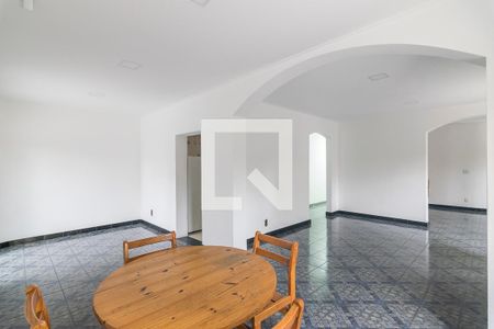 Apartamento à venda com 134m², 4 quartos e 2 vagasSalão de Festas