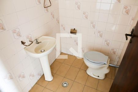 Casa à venda com 360m², 3 quartos e 6 vagas Casa à venda com 360m², 3 quartos e 6 vagasBanheiro