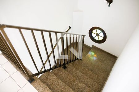 Escada de casa à venda com 3 quartos, 360m² em Vila Camilopolis, Santo André