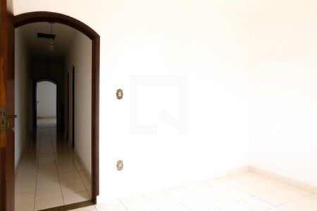 Casa à venda com 360m², 3 quartos e 6 vagas Casa à venda com 360m², 3 quartos e 6 vagasQuarto 2