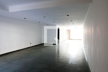 Casa à venda com 360m², 3 quartos e 6 vagas Casa à venda com 360m², 3 quartos e 6 vagasGaragem
