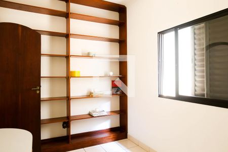 Casa à venda com 360m², 3 quartos e 6 vagas Casa à venda com 360m², 3 quartos e 6 vagasQuarto 2