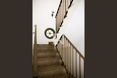 Escada de casa à venda com 3 quartos, 360m² em Vila Camilopolis, Santo André