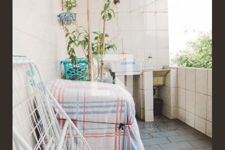 Casa à venda com 120m², 3 quartos e sem vagaÁrea de Serviço