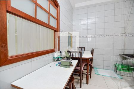 Apartamento à venda com 135m², 4 quartos e 1 vaga Apartamento à venda com 135m², 4 quartos e 1 vagaCozinha