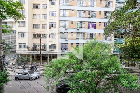 Vista da Sala de apartamento à venda com 4 quartos, 135m² em Icaraí, Niterói