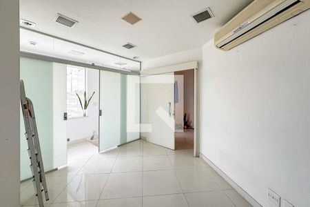 Casa à venda com 700m², 8 quartos e 2 vagasQuarto 1