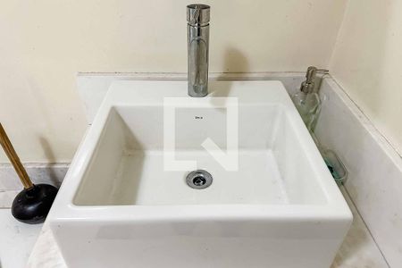 Casa à venda com 700m², 8 quartos e 2 vagasBanheiro 1