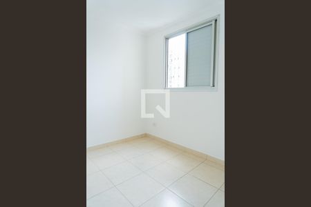 Quarto 2 de apartamento para alugar com 2 quartos, 54m² em Jardim do Estádio, Santo André