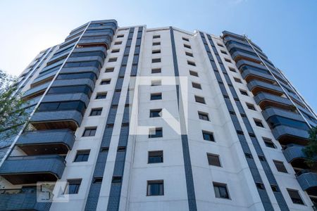 Apartamento à venda com 300m², 3 quartos e 4 vagasFachada