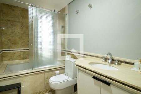 Apartamento à venda com 300m², 3 quartos e 4 vagasBanheiro - Suite 3