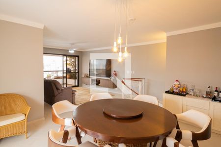 Apartamento à venda com 300m², 3 quartos e 4 vagasCobertura 