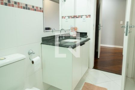 Apartamento à venda com 300m², 3 quartos e 4 vagasBanheiro - Suíte 2