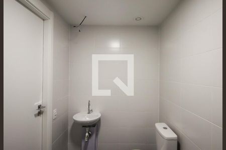 Banheiro de apartamento para alugar com 1 quarto, 26m² em Jardim Independência, São Paulo