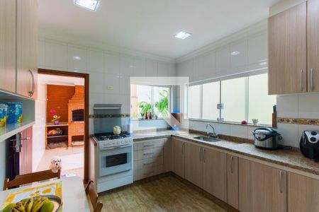 Casa à venda com 215m², 3 quartos e 5 vagasCozinha