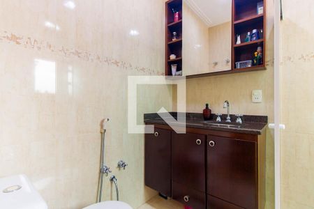 Casa à venda com 215m², 3 quartos e 5 vagasBanheiro da Suíte