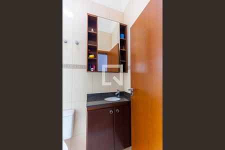 Casa à venda com 215m², 3 quartos e 5 vagasBanheiro 3