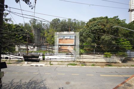 Vista de casa à venda com 4 quartos, 232m² em Cambuci, São Paulo