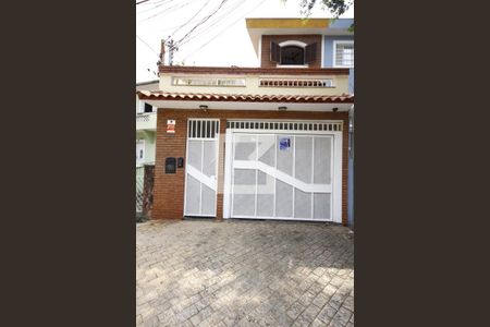 Casa à venda com 232m², 4 quartos e 2 vagasFachada