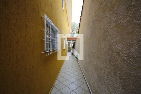 Casa à venda com 232m², 4 quartos e 2 vagasCorredor quintal