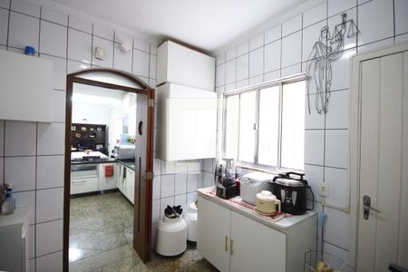 Casa à venda com 232m², 4 quartos e 2 vagasÁrea de Serviço