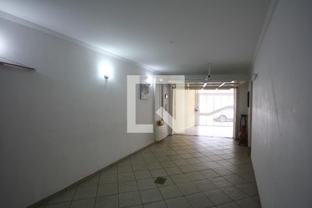 Casa à venda com 232m², 4 quartos e 2 vagasGaragem