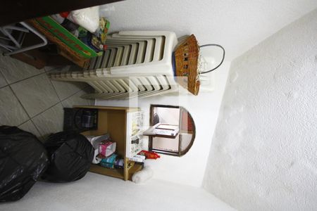 Casa à venda com 232m², 4 quartos e 2 vagasDeposito 1