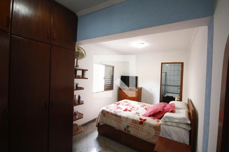 Casa à venda com 232m², 4 quartos e 2 vagasSuíte 4