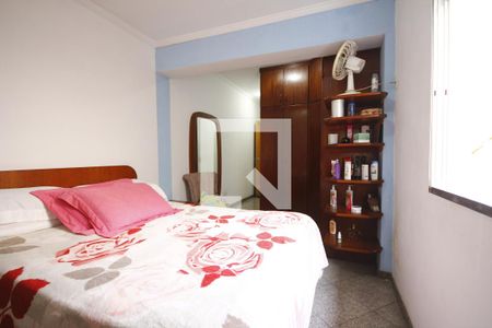 Casa à venda com 232m², 4 quartos e 2 vagasSuíte 4