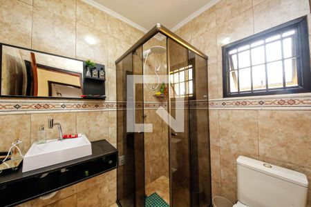 Casa à venda com 200m², 3 quartos e 2 vagas Casa à venda com 200m², 3 quartos e 2 vagasBanheiro