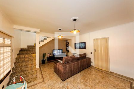 Sala de casa para alugar com 3 quartos, 200m² em Vila Ema, São Paulo